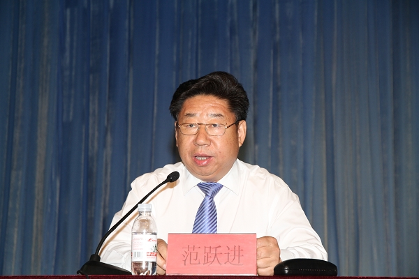 校党委书记,校长范跃进,校党委副书记邵彬,校党委常委,副校长谢俊霞